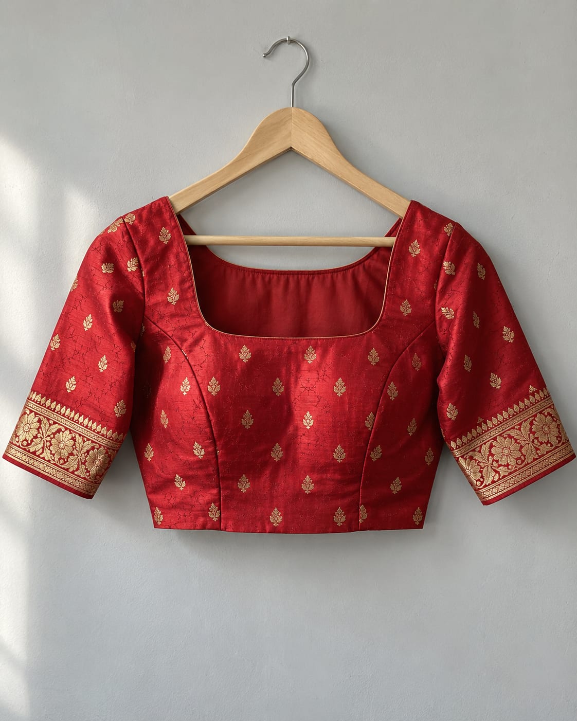 Red banarasi princess cut, photo 2